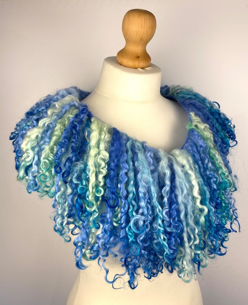 Hand dyed locks collar