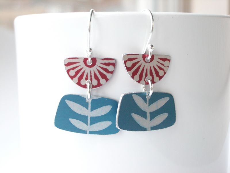 Retro flower earrings