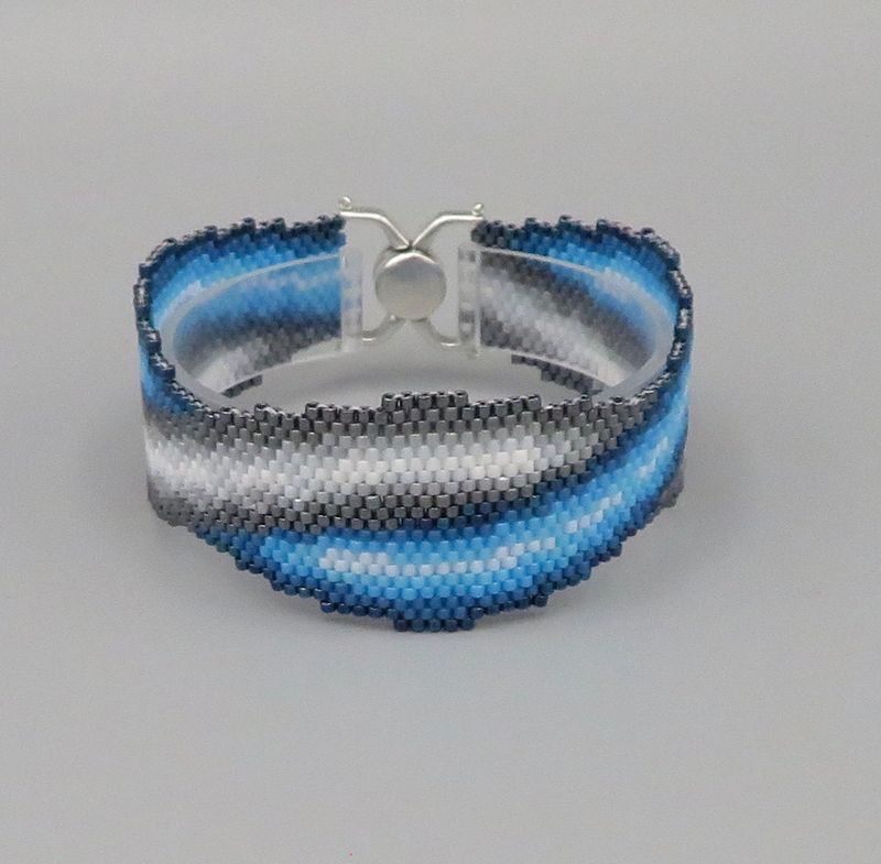 Beadwoven bracelet