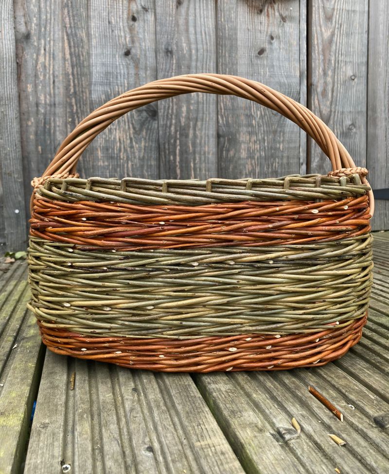 Oval hand basket
