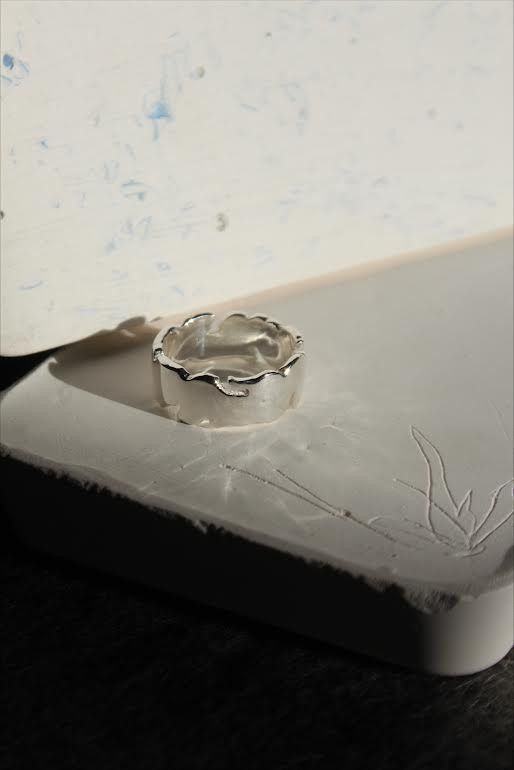 SILVER WAVE RING
