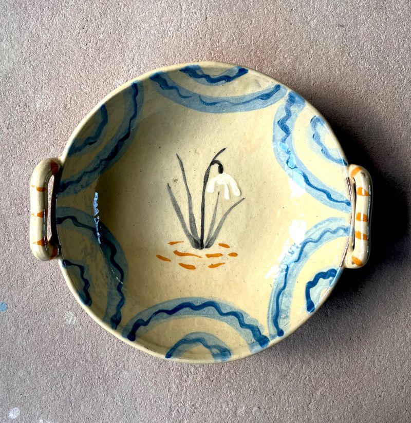 Handled bowl