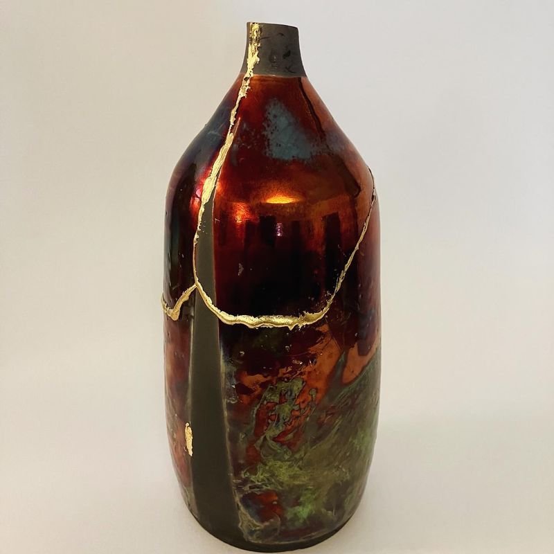 Kintsugi raku vase