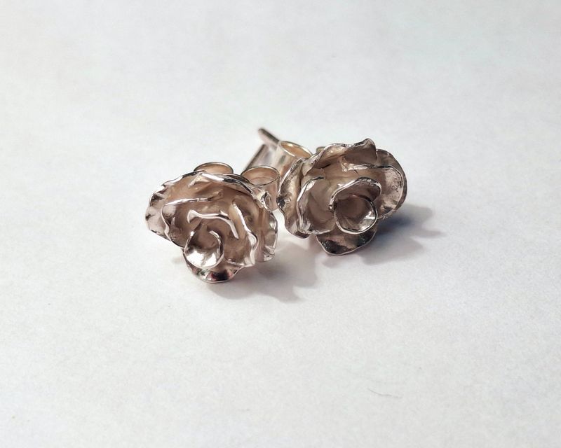 Light Silver Rose studs