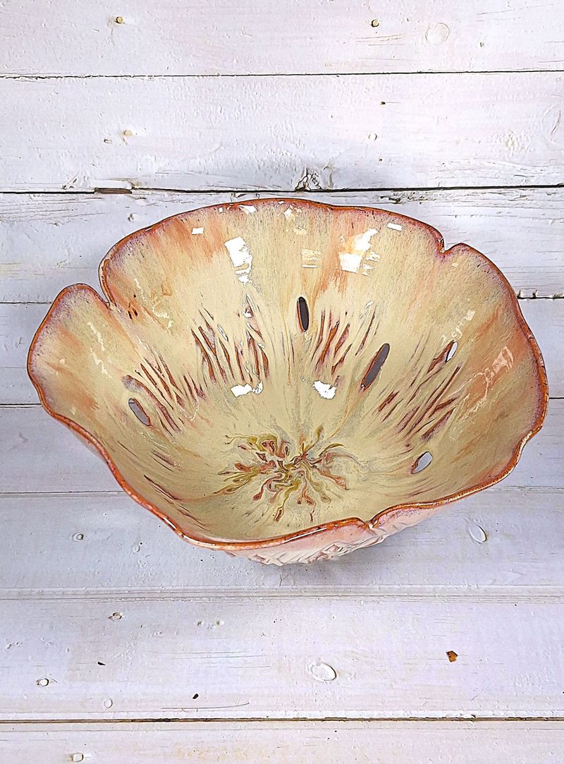 Artistic flower bowl