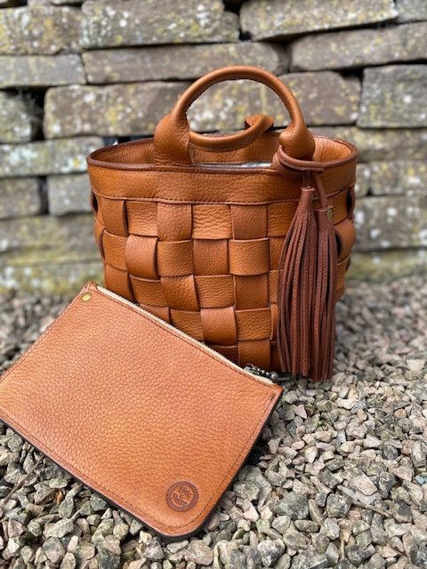 Emma Marriage Leather