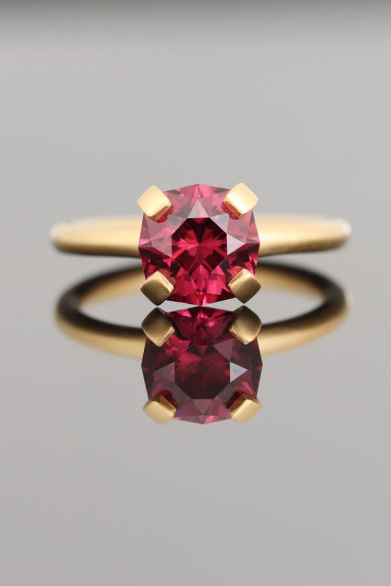Umba Garnet & 22ct ring
