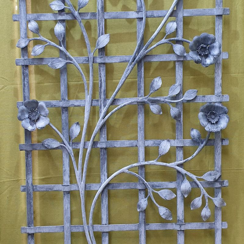 Rose Trellis Detail