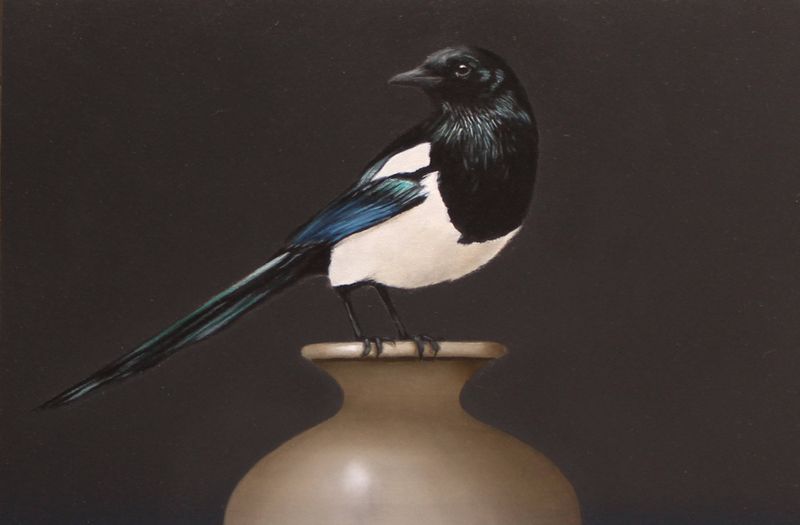 Magpie on a vase