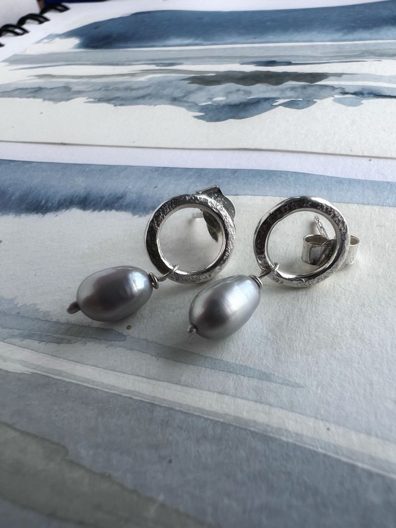 Quiet shore earrings