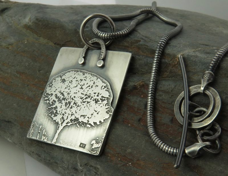 Tree&Meadow pendant