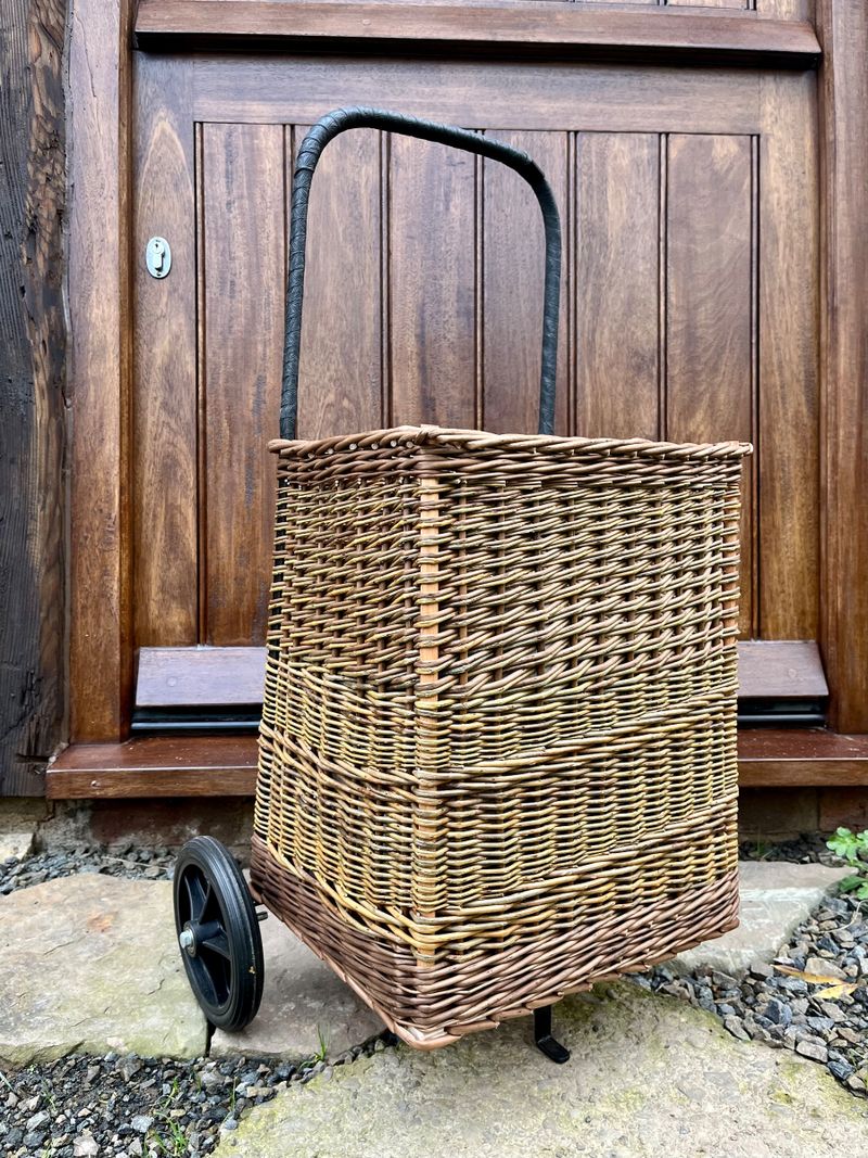 Willow shopping trolley