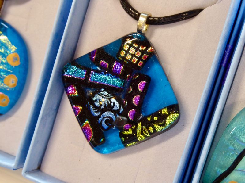 Dichroic Pendant