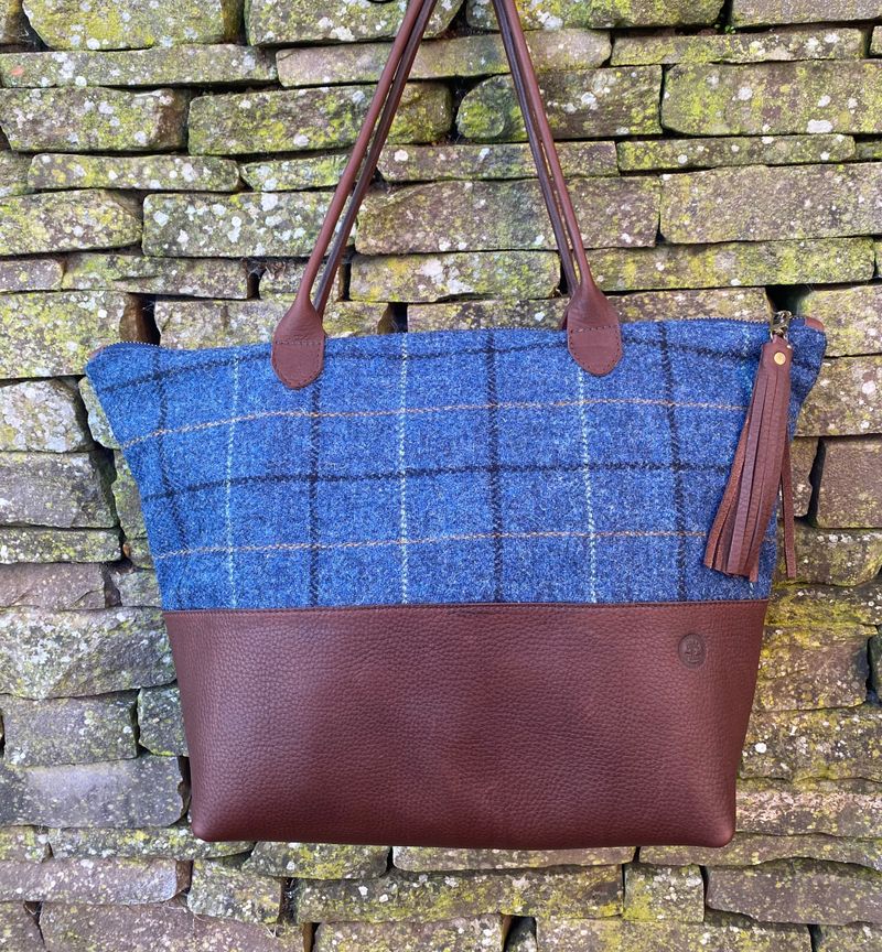 Tweed & leather zipped tote